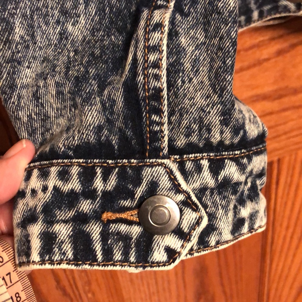New Listing! Official Rolling Stones Vintage Style Denim Jacket - Picture 10 of 14
